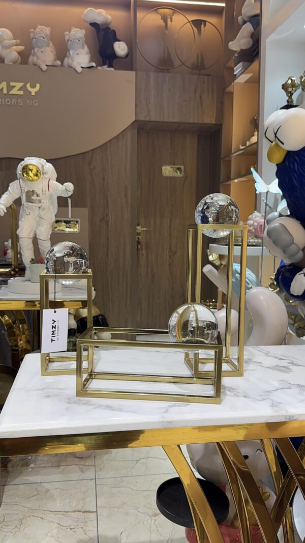 Square Shaped Crystal Decor - Image 2