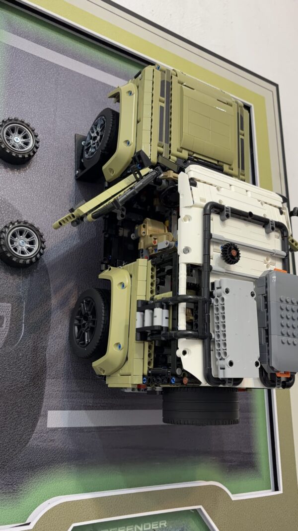 60 x 90 Land Rover Lego Frame - Image 3