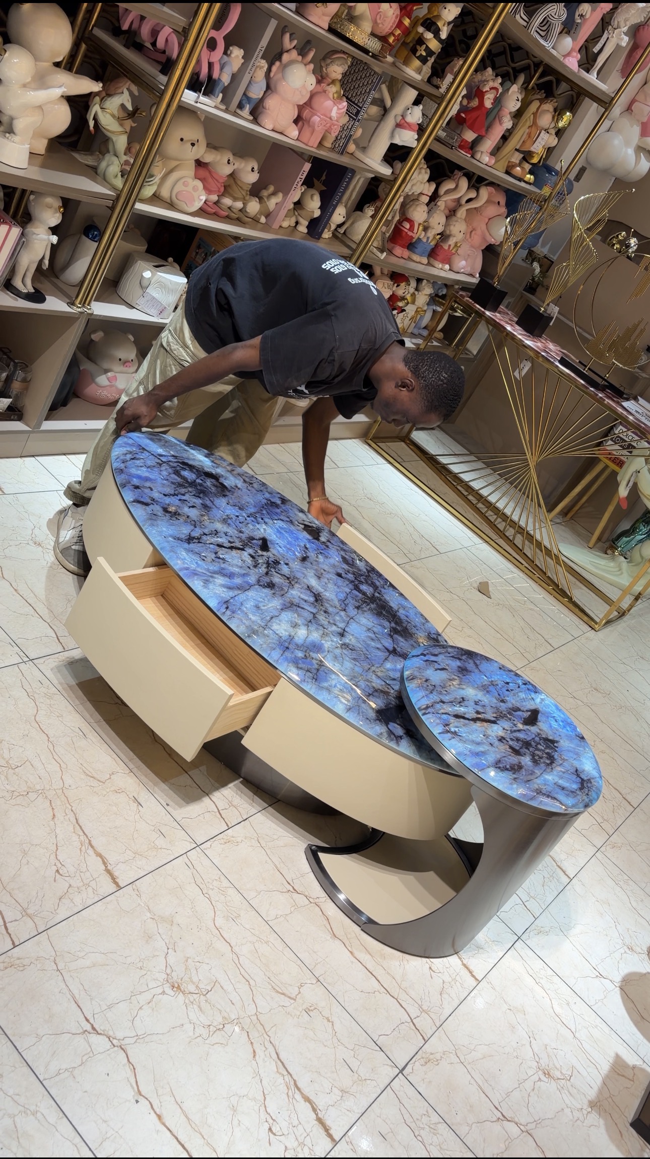 Screenshot Premium Leather Luxury Center Table - Image 1