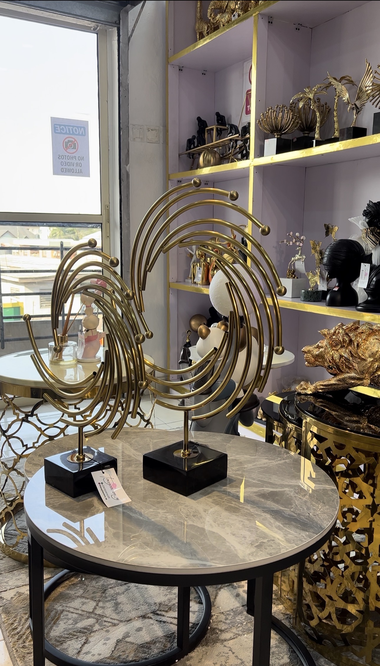 Screenshot Luxury Decor with Marble Base - Image 1