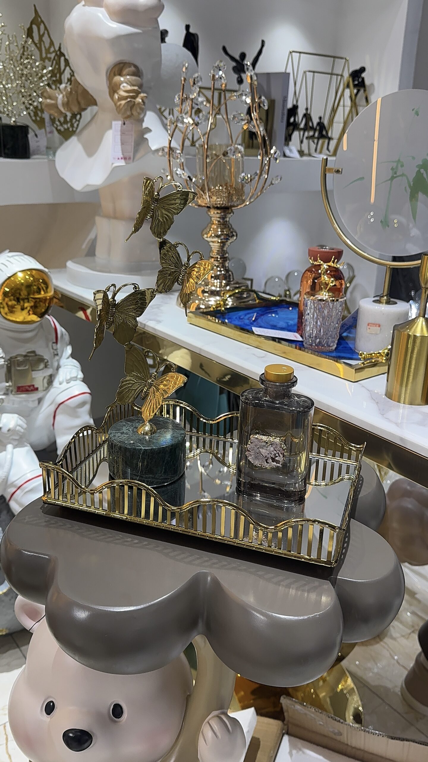 IMG_0477 L Mirror Gold Tray - Image 1