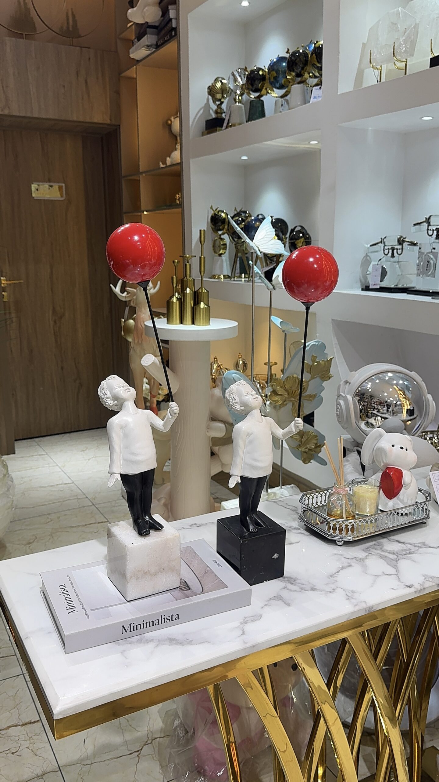 IMG_0494 Ballon Boy - Image 1