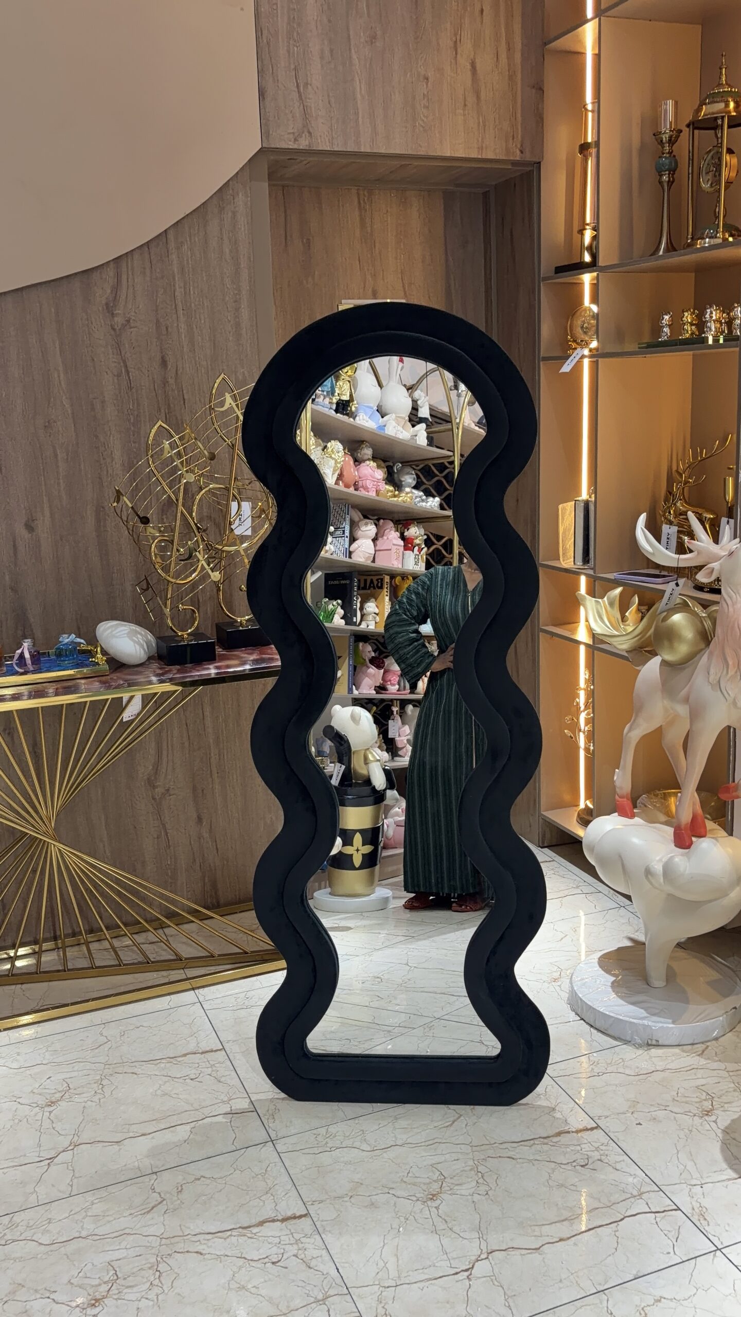 IMG_7572 Luxury Wavy Full-Length Mirror - Image 1